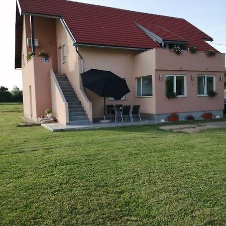 Apartamento Apartman Vidovic Korenica Exterior foto