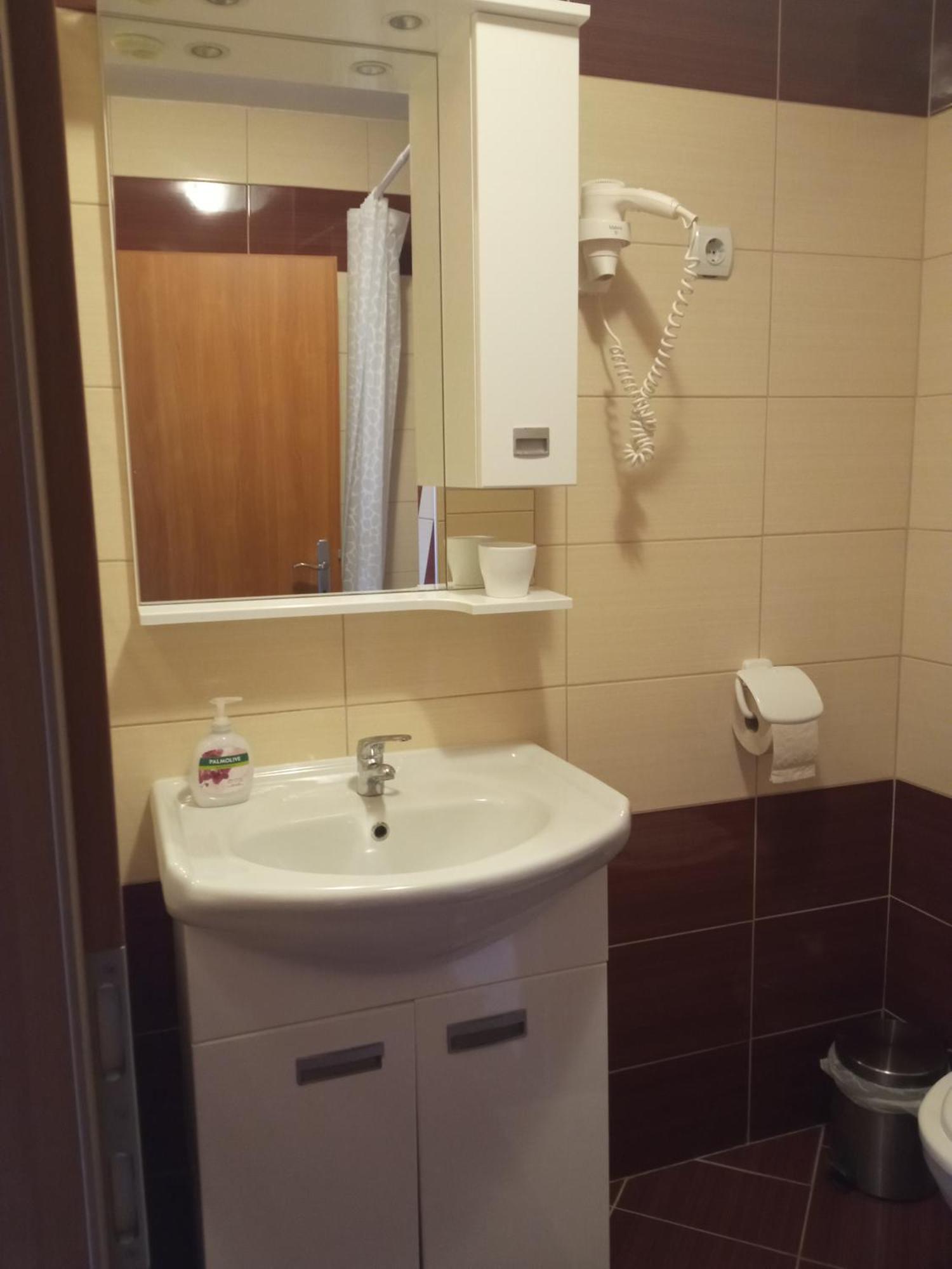Apartamento Apartman Vidovic Korenica Exterior foto