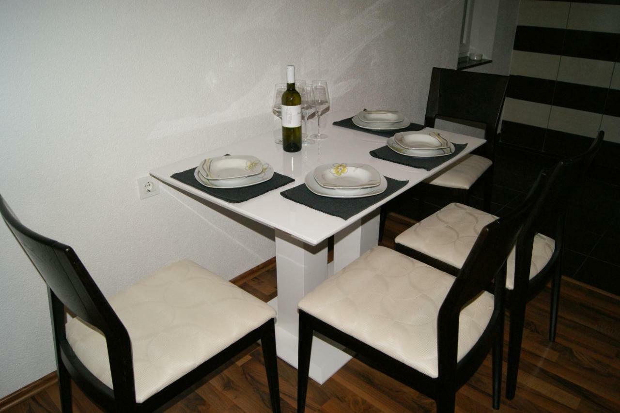 Apartamento Apartman Vidovic Korenica Exterior foto