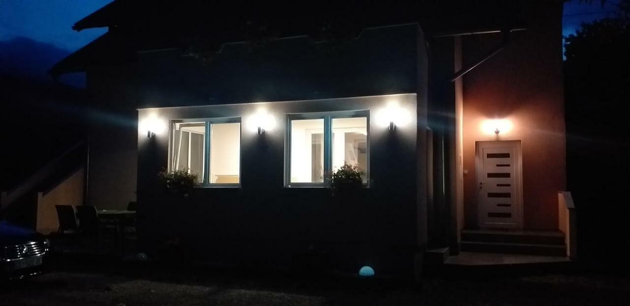 Apartamento Apartman Vidovic Korenica Exterior foto